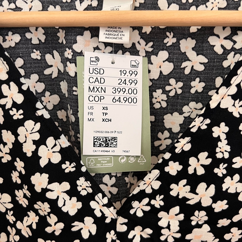 H&M Black Floral Drawstring Long Sleeve Blouse - Picture 2 of 2